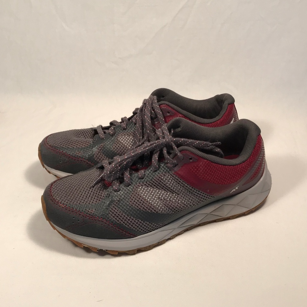 New Balance 590 V3 All Terrain Shoes Women 8.5 D_3
